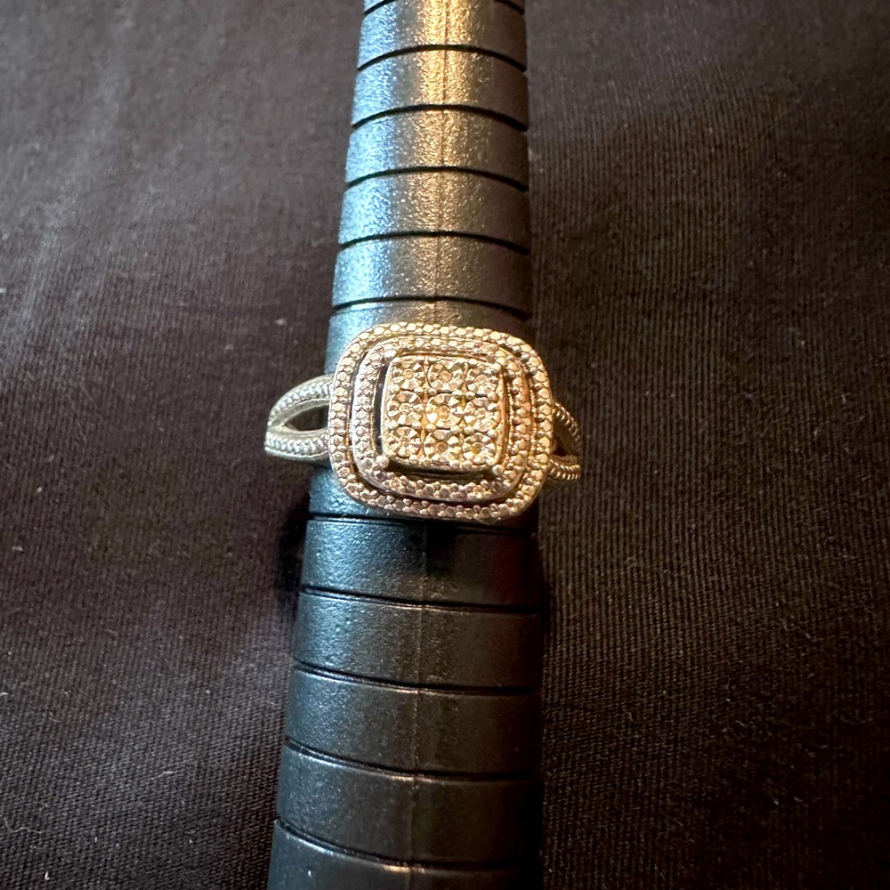 Silver Engagement Style Ring sz 6